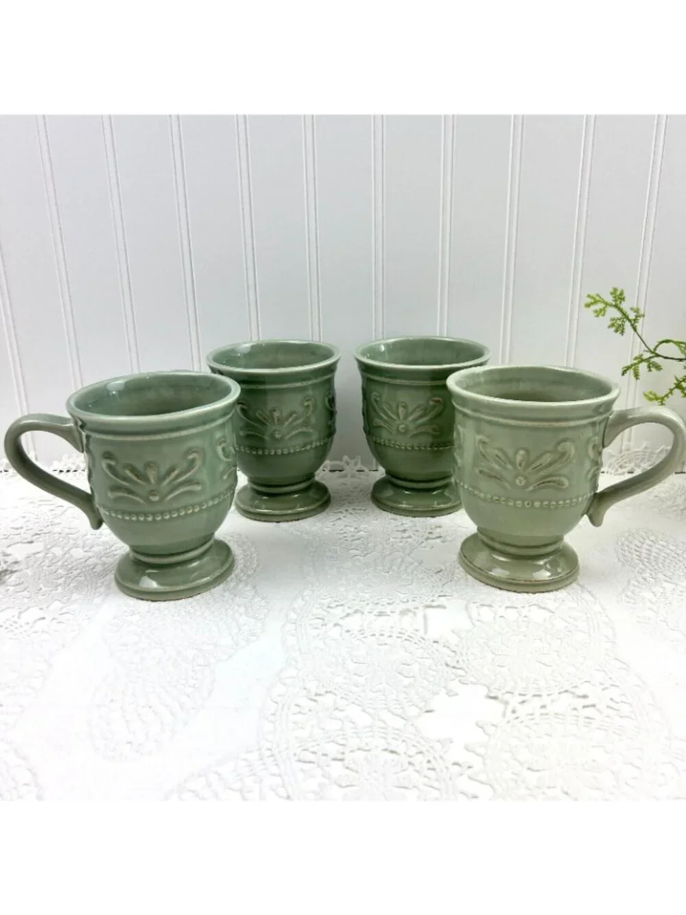 Chris Madden Set of 4 Footed Coffee/Tea Mugs Sage Green Embossed JC Penny Home